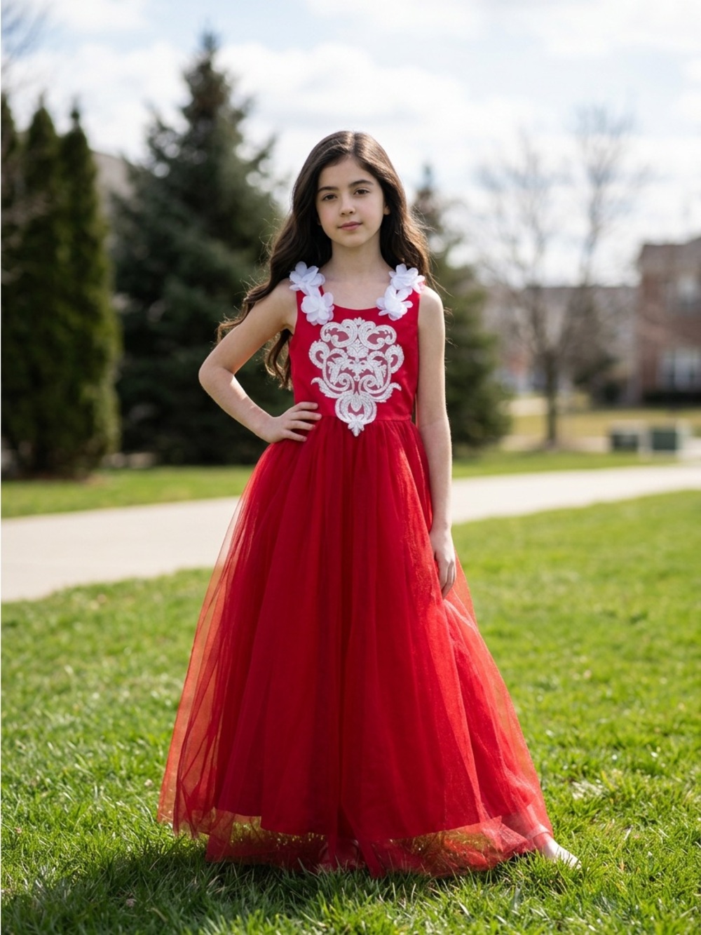 🚘 🆕 Red Tulle Appliqué Girls Dress with white flowers 3 rows of pearls on back